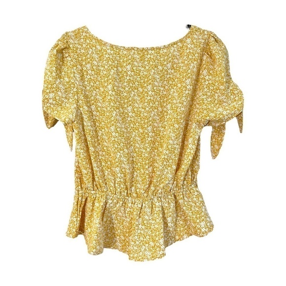MINE,YOUNG GIRLS, YELLOW, PRINT TOP. SHORT SLEEVE WITH TIES. FLARE BOTTOM.SIZE M - Picture 5 of 6